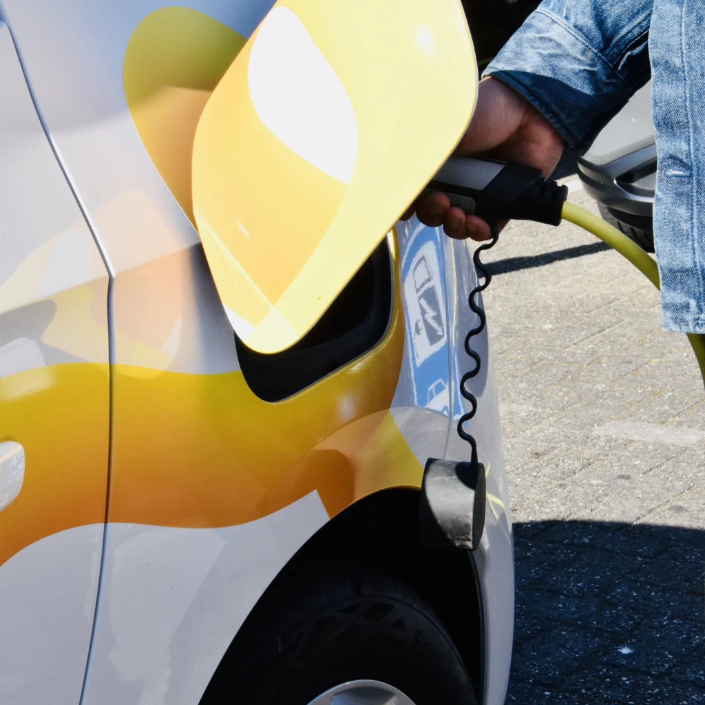 7_Progressive Fleet Electrification-min.jpg